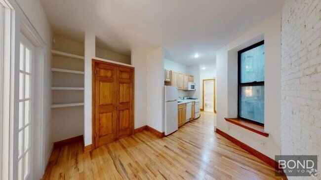 Building Photo - 1 bedroom in NEW YORK NY 10019 Unit 2C Rental