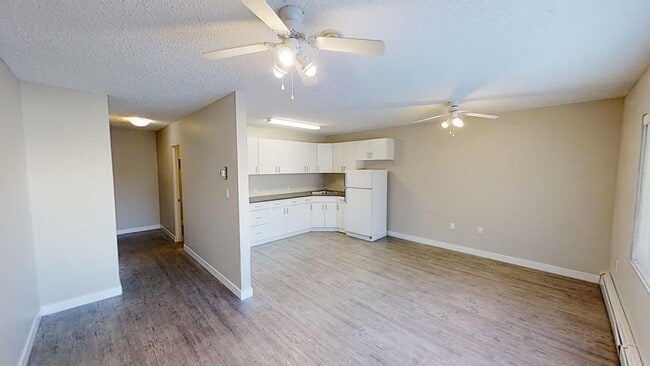 Photo - 9926-9105 105 Ave Unit 303