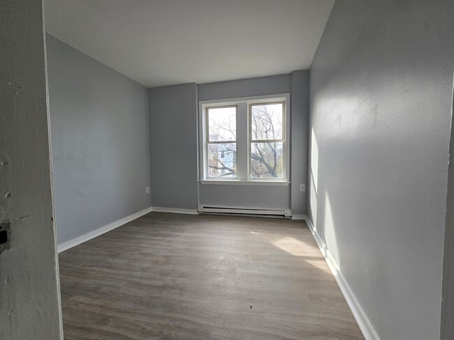 Photo - 25 Whittier St