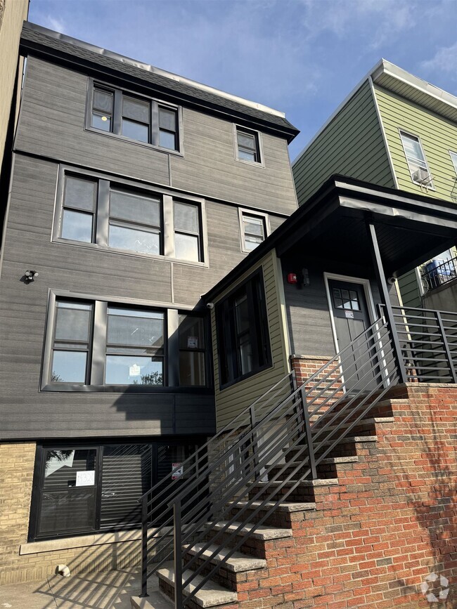 Building Photo - 4320 John F. Kennedy Blvd Unit 1 Rental
