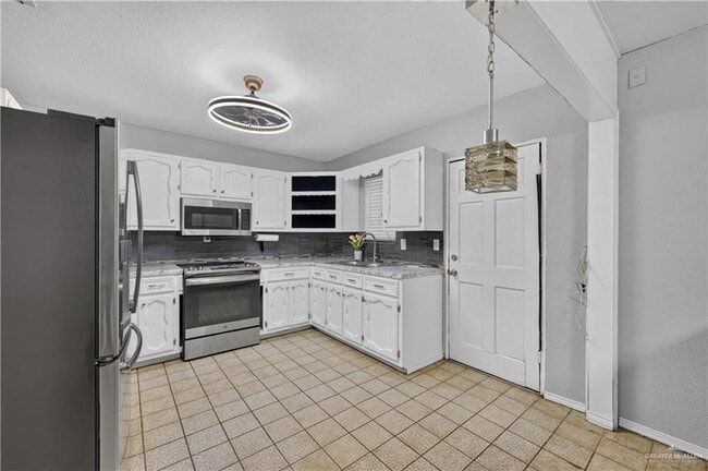 3111 E Monroe Ave