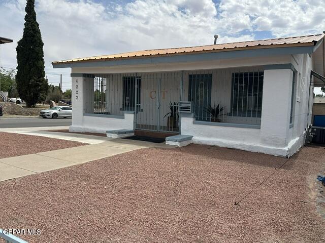 Building Photo - 4222 Pershing Dr
