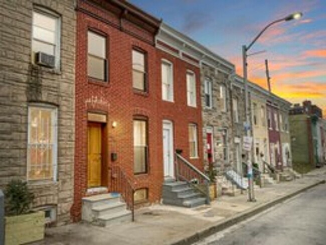 Photo - Commuter Friendly Beautiful Townhouse in Baltimore- Will go fast!