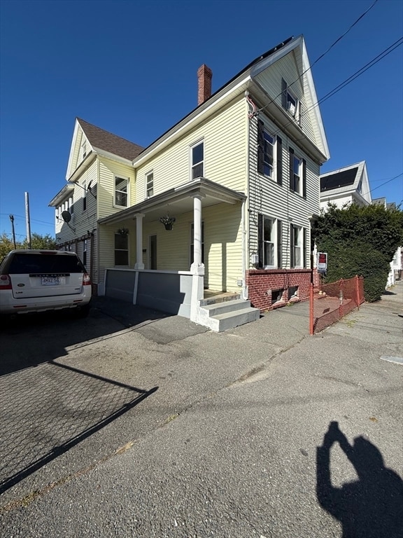 Building Photo - 213 Concord St Unit 1