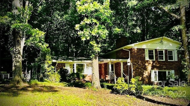 Photo - 1024 Timber Lake Dr Casa