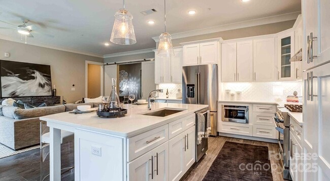 Photo - 2426 Vail Ave Unit C2- 2005