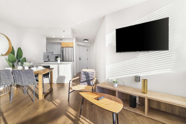 Photo - 801 15th St S Unidad FL4-ID1022429P