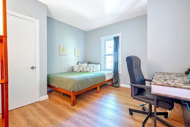 Photo - 30 Hooper St Unit 2