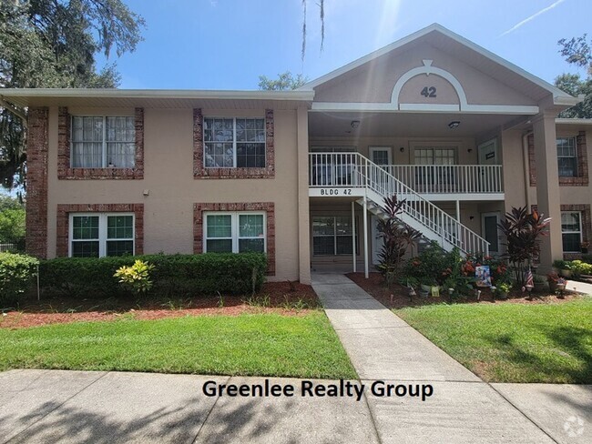 Building Photo - Updated 1st floor condo – 2 Bed/2 Bath- Ga...