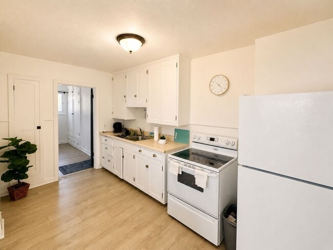 Photo - 440 E Garfield Ave