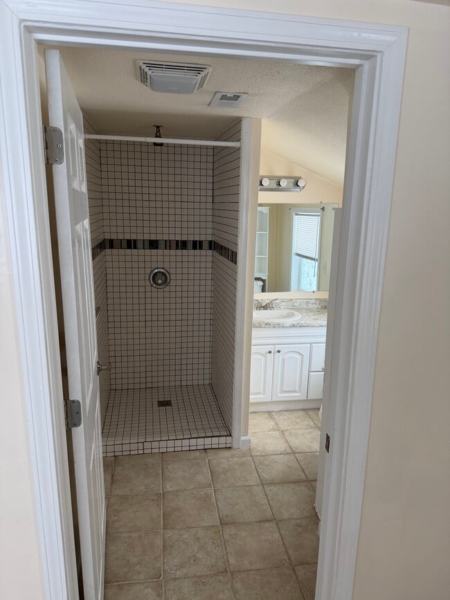 Photo - 1134 S Wolf Lake Rd