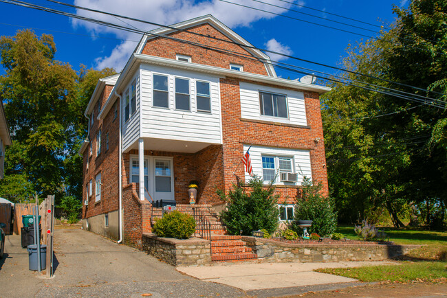 Photo - 12 Jackson Ave Apartment