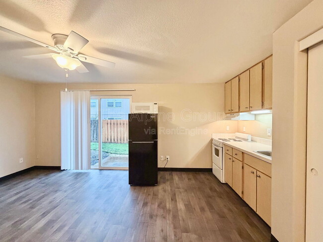 Photo - 4244 SW Laducer Pl