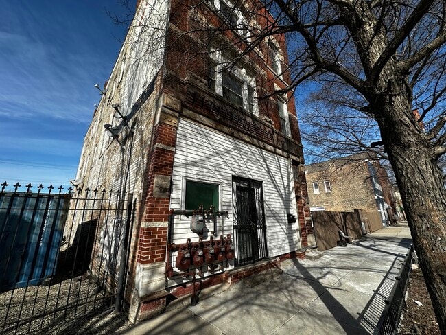 Photo - 2286 S Blue Island Ave Apartment Unit 3F