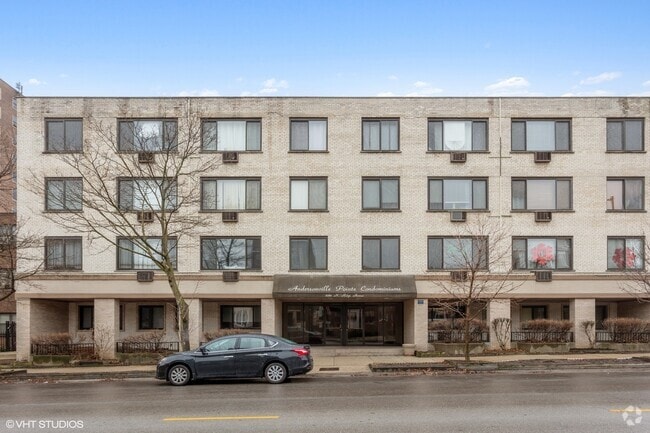 Building Photo - 6060 N Ridge Ave Unit 4D Rental