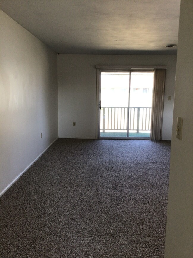 Photo - 2275 N Cable Rd Unit 0