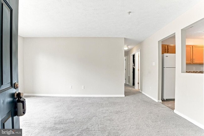 Building Photo - 127 Brookland Terrace Unit 8