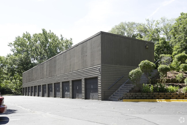 Photo - Eldorado Oaks/Maples Apartments