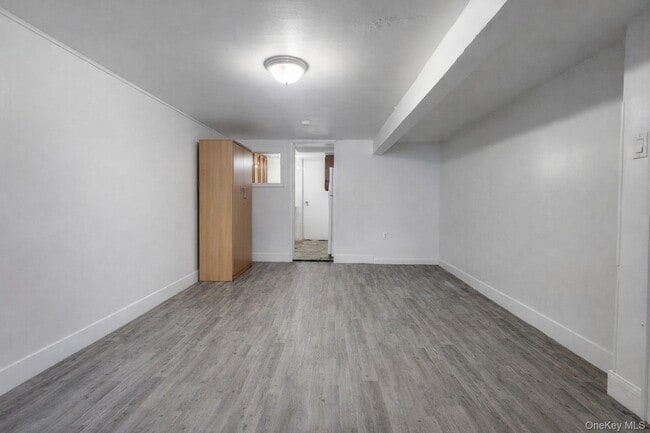 Photo - 21-19 29th St