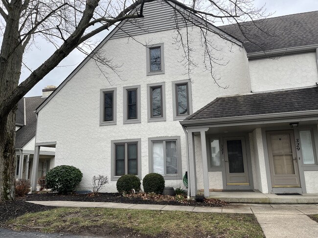 Building Photo - 331 St Andrews Dr Unit 331