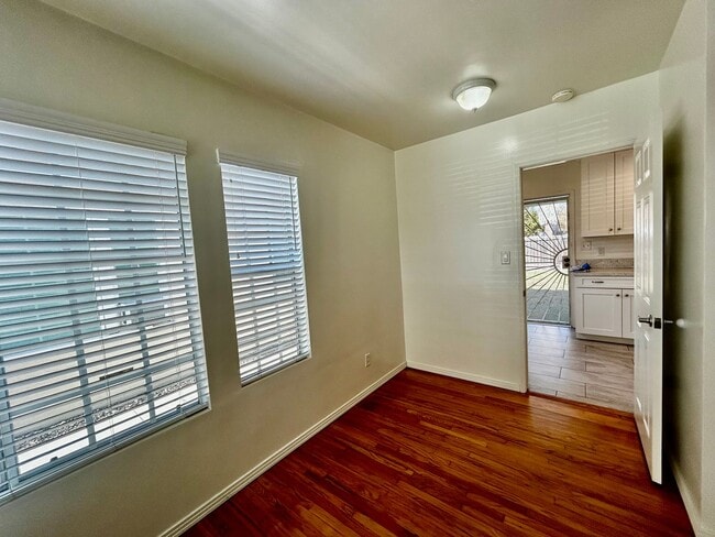 Photo - 2239 Clark Ave Unidad 2239 Clark Avenue
