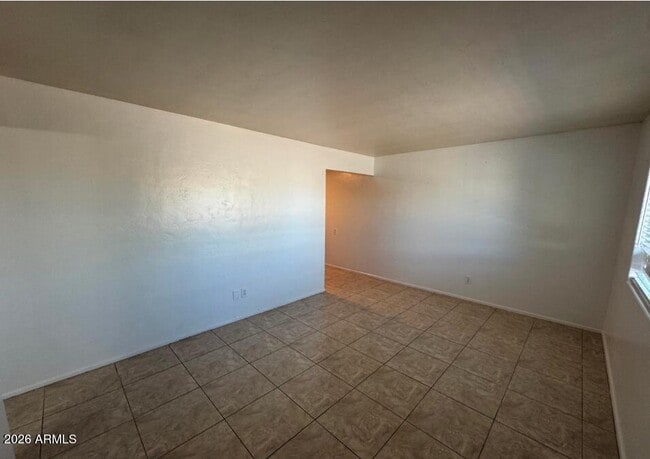 Photo - 625 E Broadway Rd Unit 7