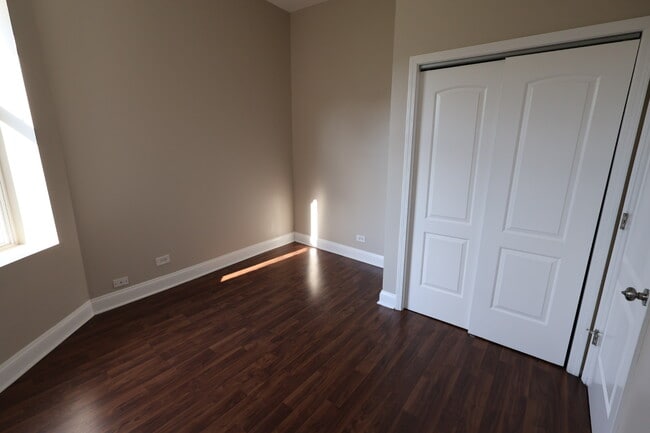 Photo - 4218-2 S Calumet Ave Unit 2