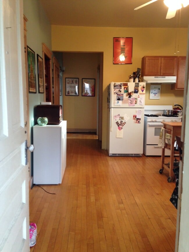 Photo - 2558 W Iowa St Unit 2R