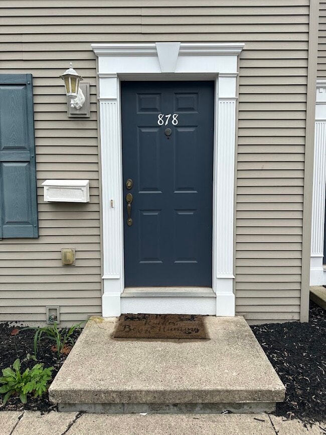 Photo - 878 Poplar St