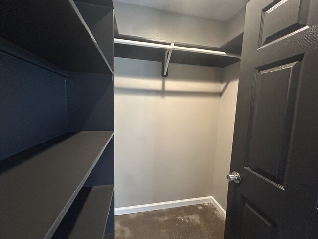 Photo - 16-2106-2106 Silversword Dr