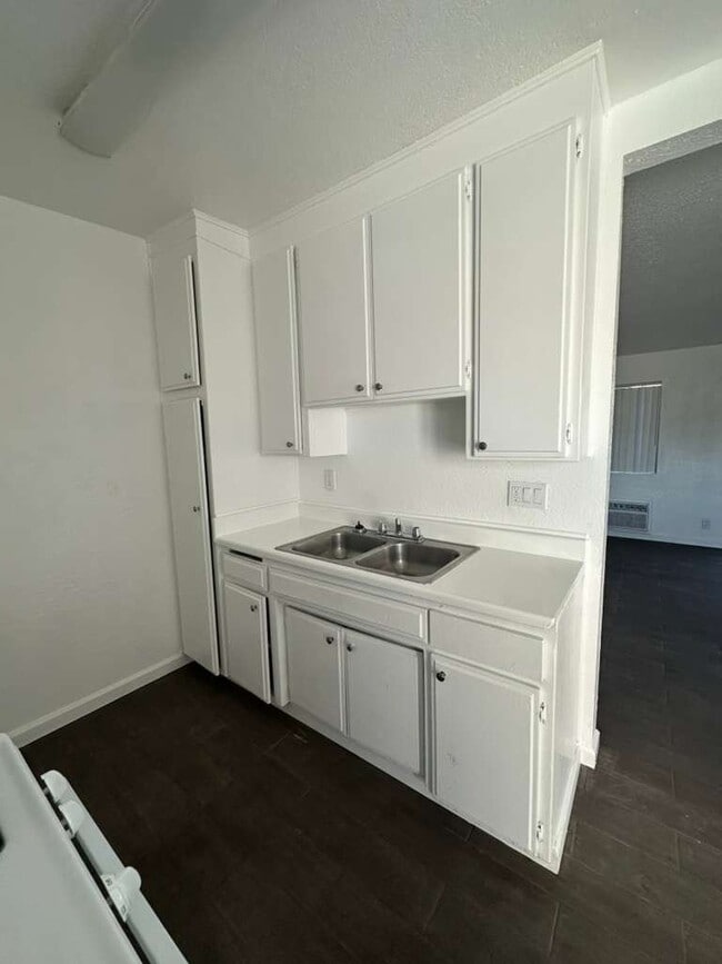 Photo - 38551-38561 11th St E Unidad 6102