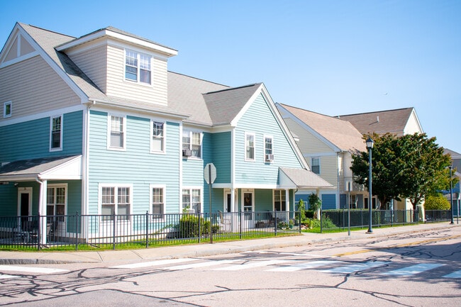 Newport Heights