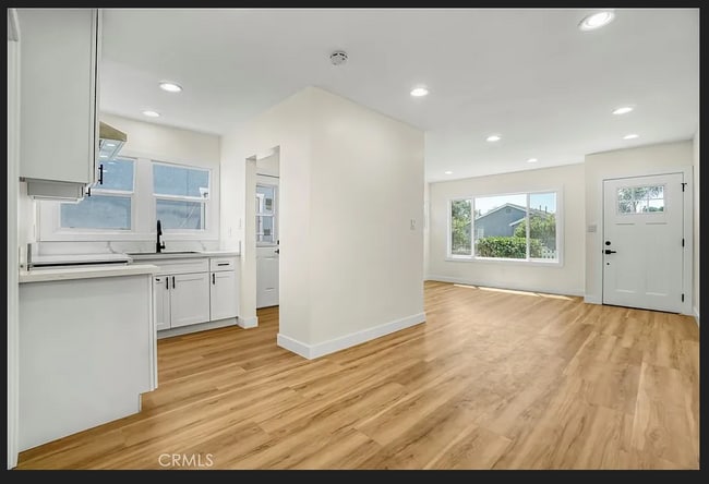 Photo - 200 N Willow Ave