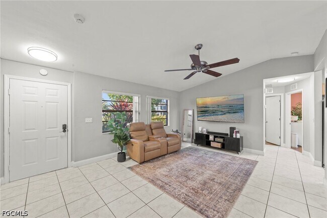 Photo - 311 SW 19th Ln