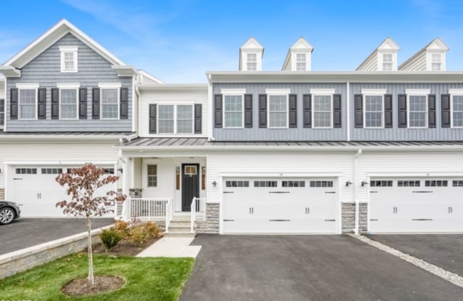 Building Photo - 38 Hillandale Dr