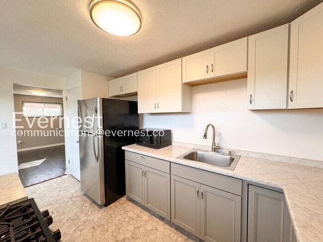 Photo - 638 Garden City Dr