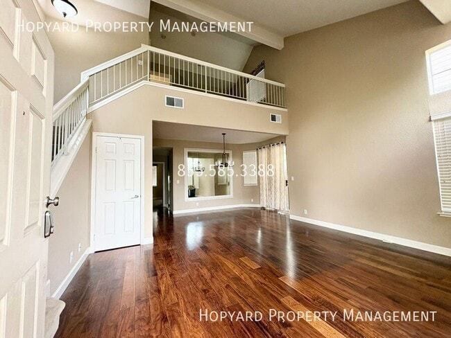 Photo - 39882 Potrero Dr