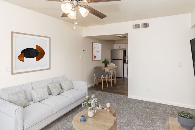 Photo - Garden Plaza Apartments