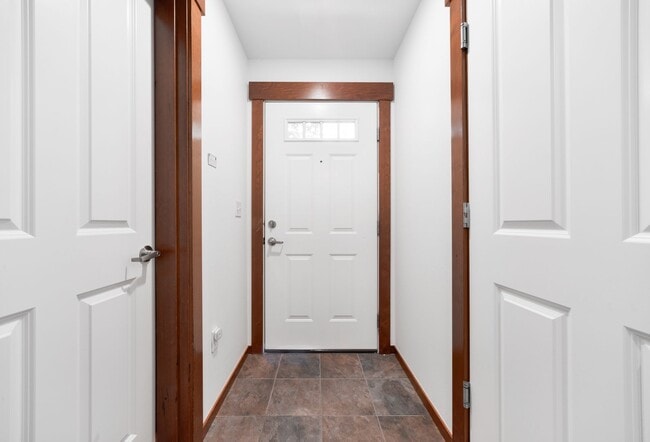 Photo - Nice 3 beds / 3.5 baths Townhouse in Green...