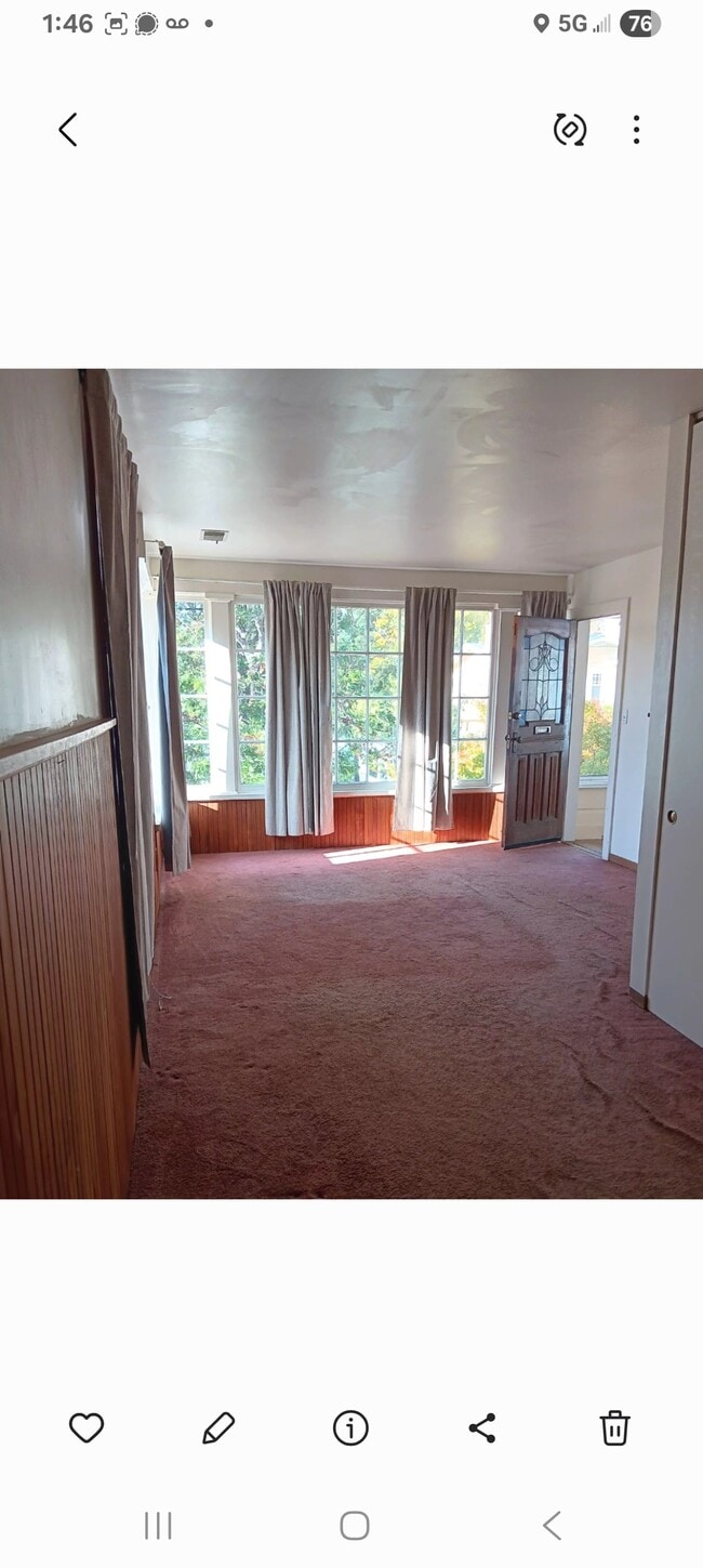 Photo - 15 Alvina Ave