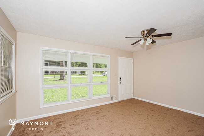 Photo - 310 Sunset Dr