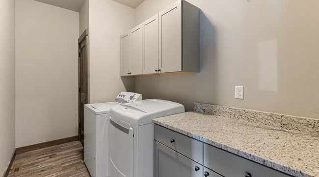 Photo - 3 Bedroom 2 Bath in Livingston!