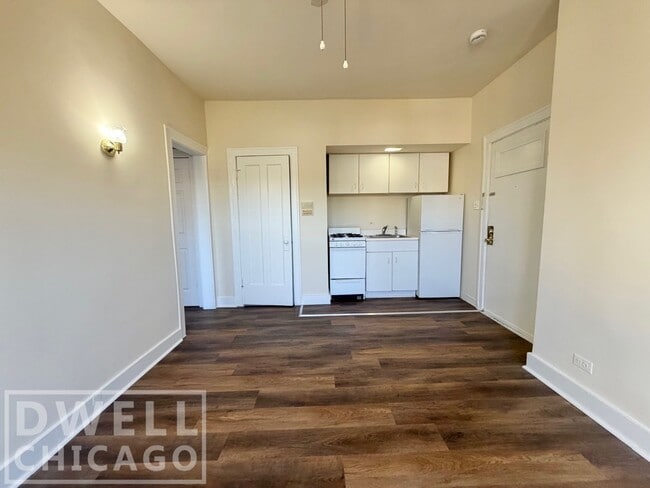 Photo - 6900 N Lakewood Ave Unidad 1