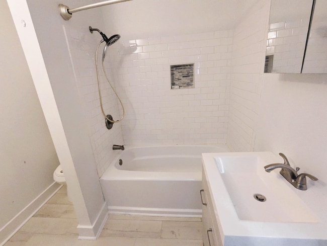 Photo - 613 Hudson Ave Unit 2