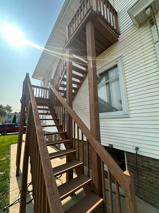 Photo - 540 N Main St