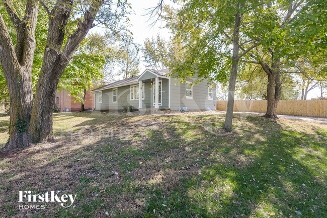 Photo - 201 E Hale St