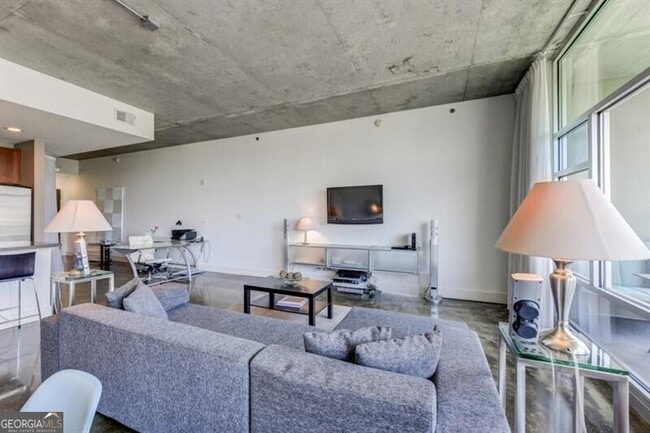 Photo - 845 Spring St NW Unit 522