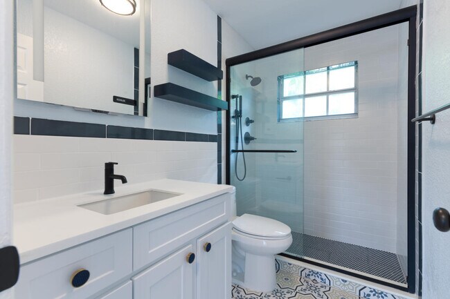 Building Photo - 5207 N Flagler Dr Unit 2 Rental