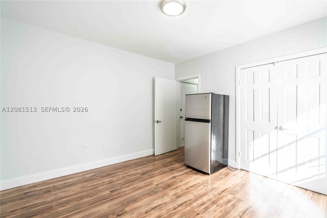 437 NE 82nd St Unit 14