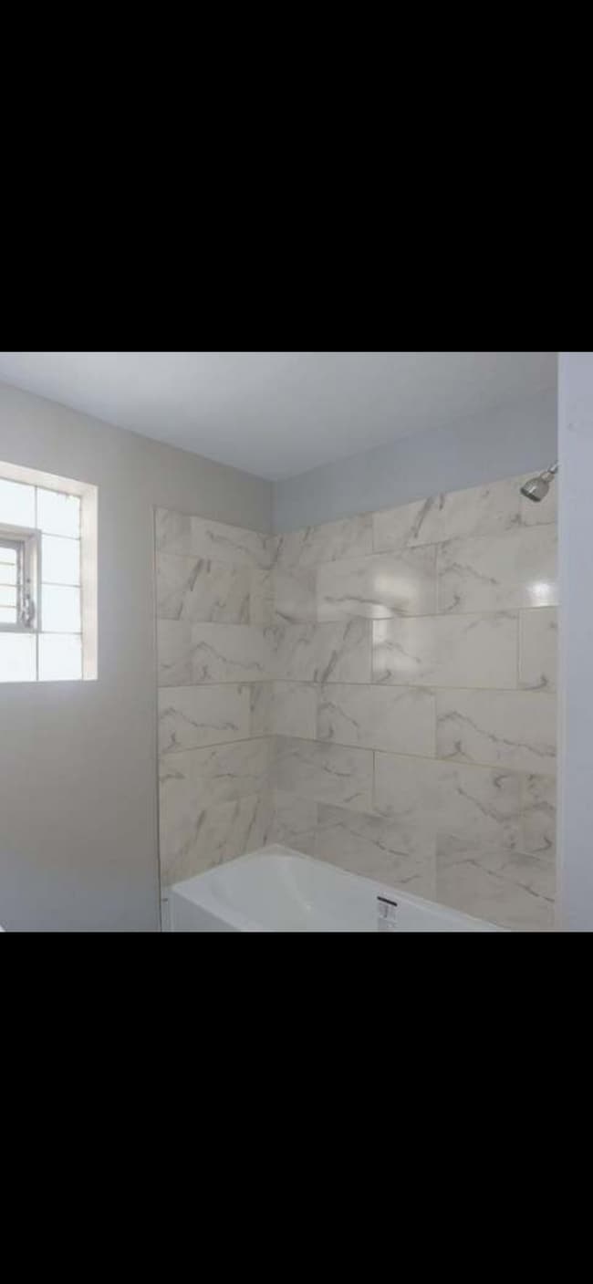 Photo - 7950 S Lafayette Ave Unidad Apartment